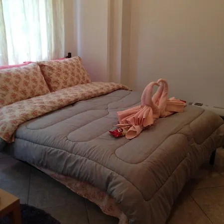 Studio Floral Apartment